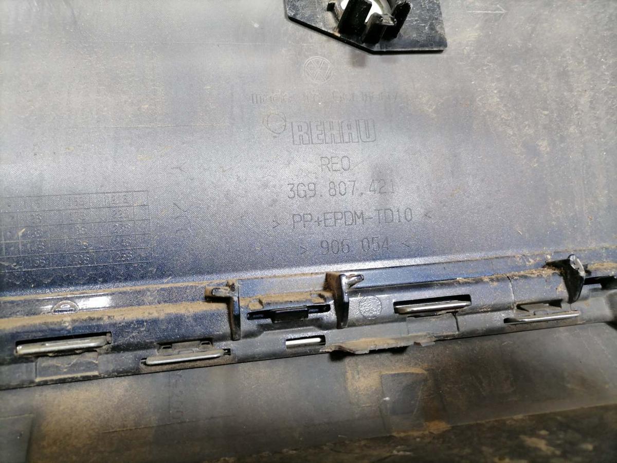 VW Passat 3G B8 Limousine original Sto&szlig;stange Sto&szlig;f&auml;nger hinten Limousine Bj.2015